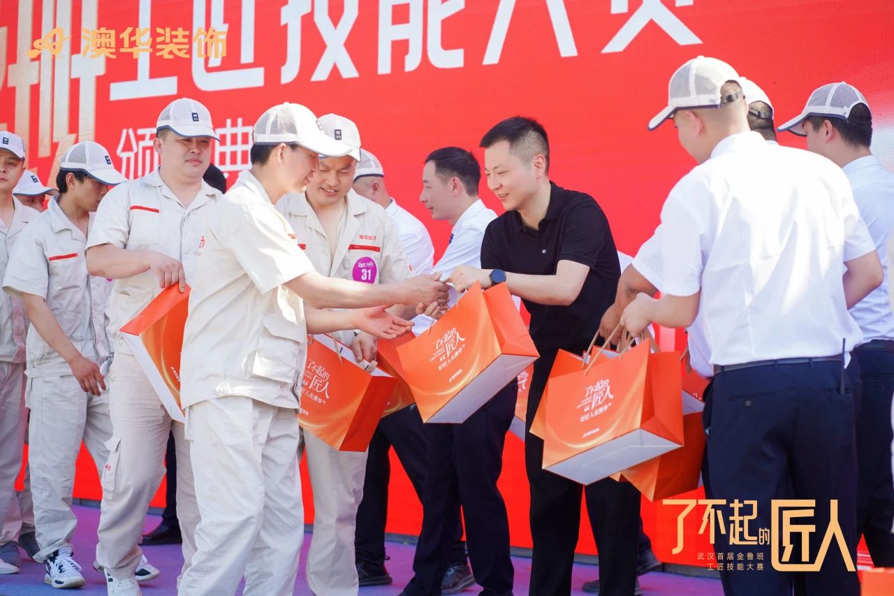 211048420365.jpg 211048420365.jpg